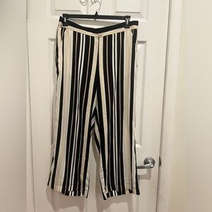 LOFT Women’s Wide Leg Crop Pants